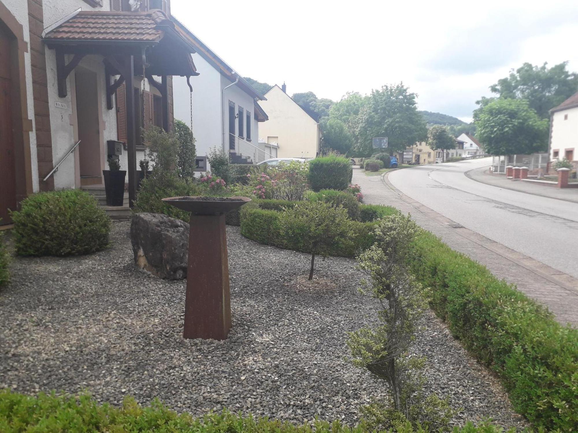 Ferienwohnung Goettert - Haus Erika Beckingen ภายนอก รูปภาพ